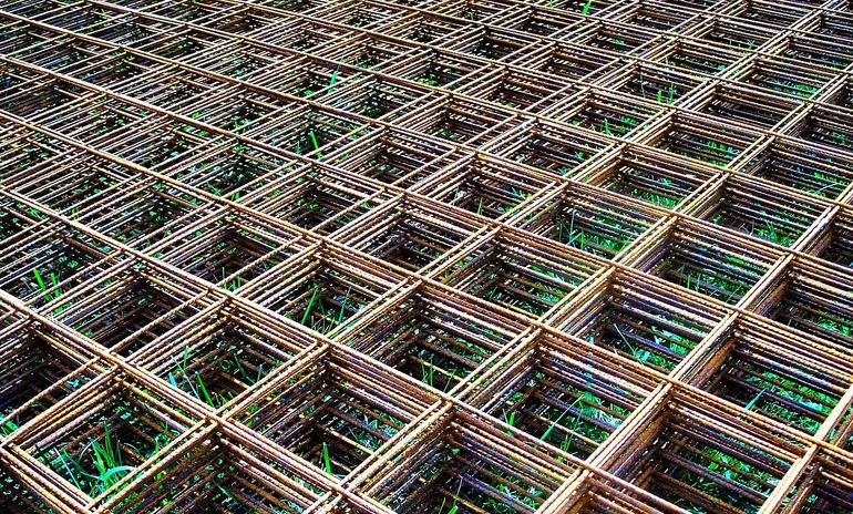 Металлические провода и решётки как ненадёжный самодельный контур заземления